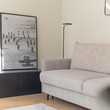 Grand Theater Beige Apartment Varşovia Exterior foto