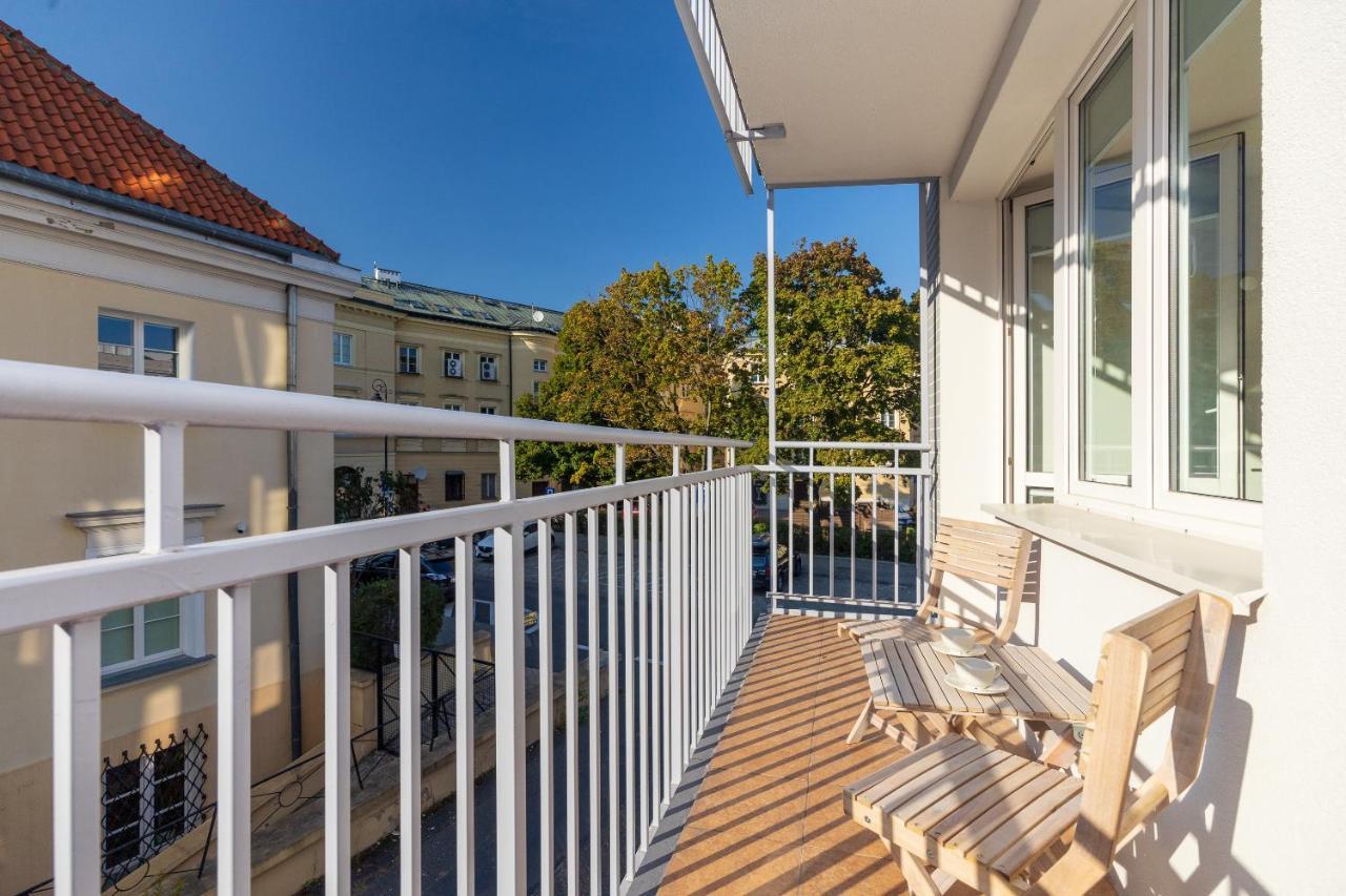 Grand Theater Beige Apartment Varşovia Exterior foto