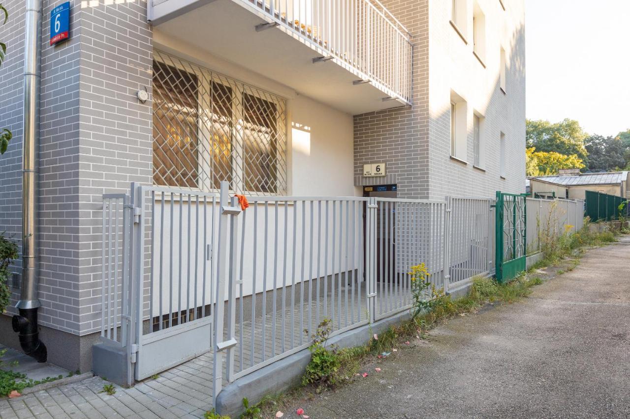 Grand Theater Beige Apartment Varşovia Exterior foto
